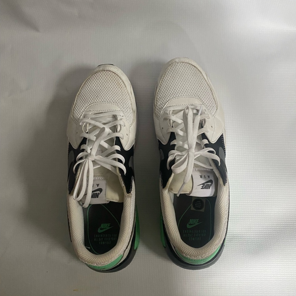 Nike Air Max Excee Size 11 US White, Green, and Black - Picture 4 of 5